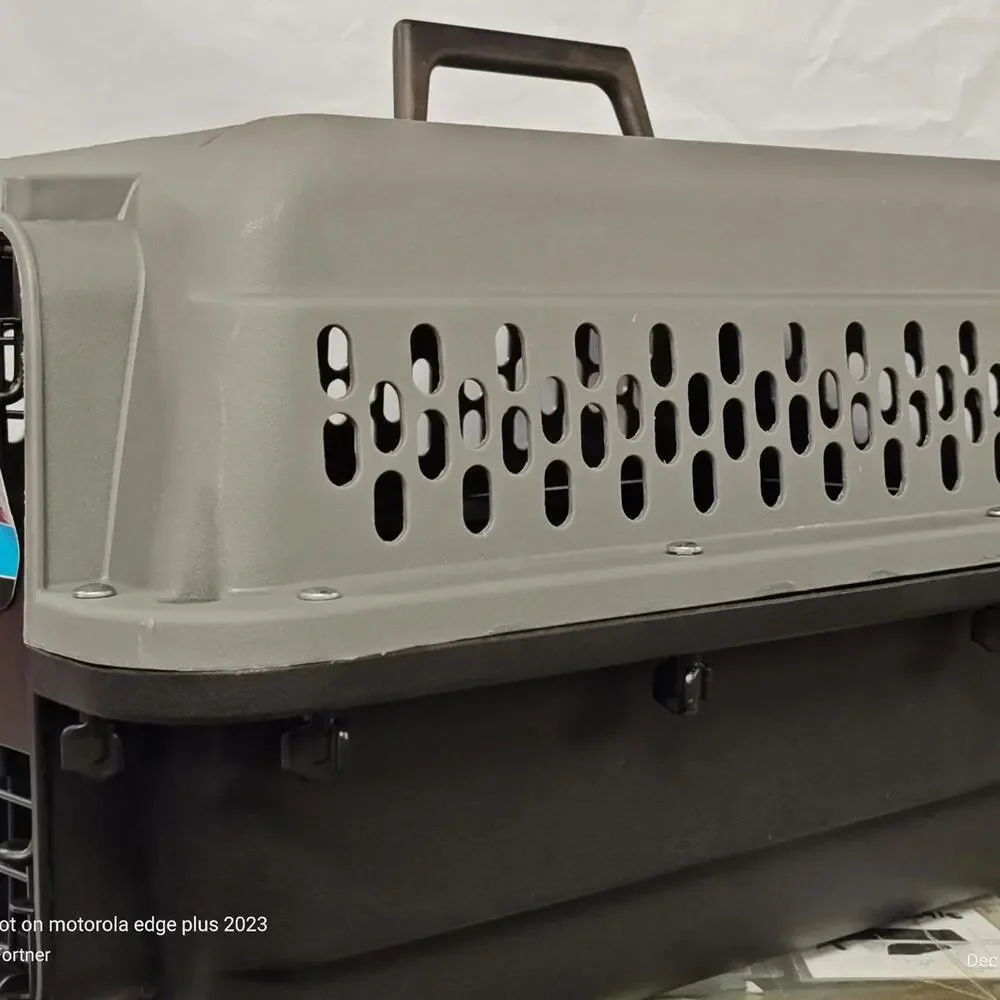 Aspen Pet Traditional Dog & Cat Kennel, Gray/Black, up to 10# 20